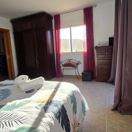 Casa Luis Villa Viñuela Екстериор снимка